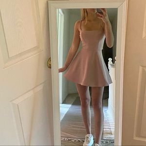 Light Pink XS Windsor Dress NWT